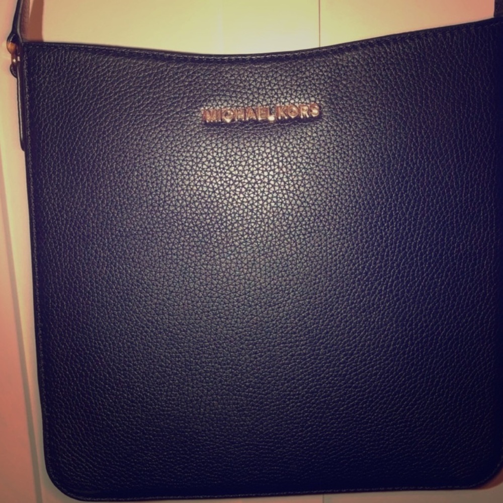Michael Kors Crossbody Messenger